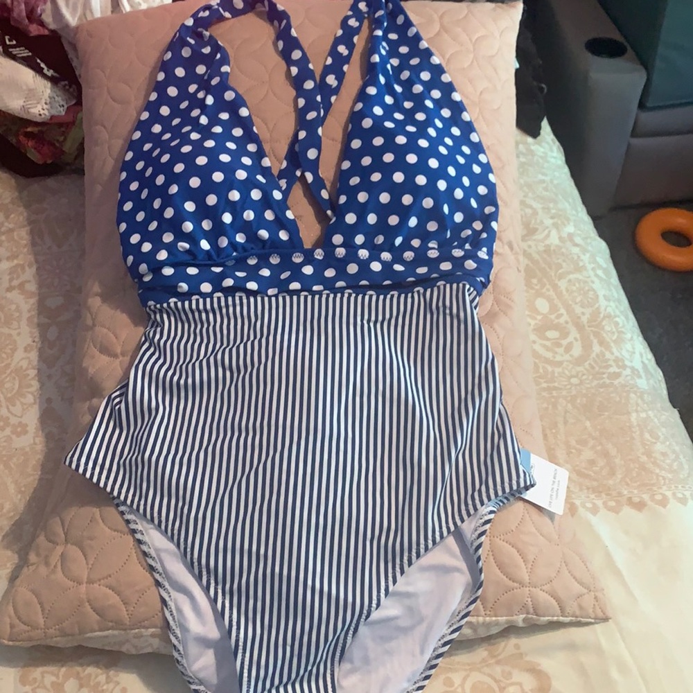 NWT CUPSHE One Piece